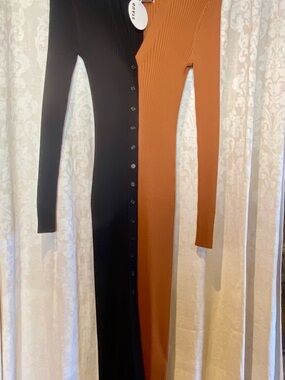 STAUD Black and Rust Two-Tone Ribbed Button-Front Maxi Dress